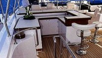 FELICIA WEST Flydeck Bar